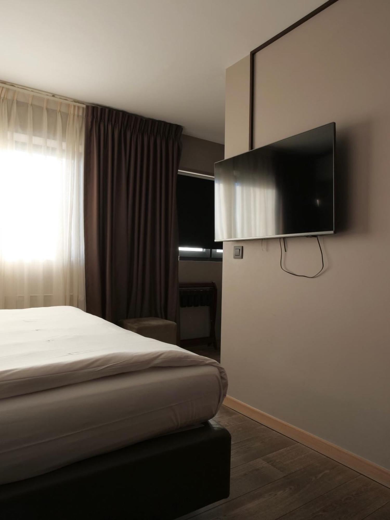 Skol L'Original Hotel Strassen Eksteriør billede