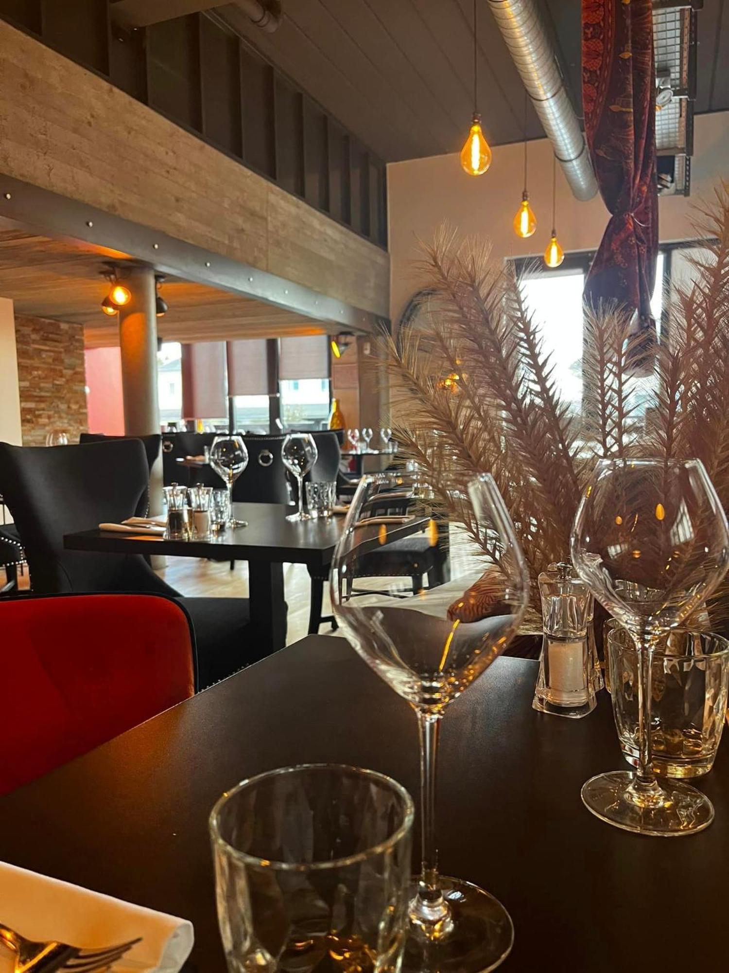 Skol L'Original Hotel Strassen Eksteriør billede